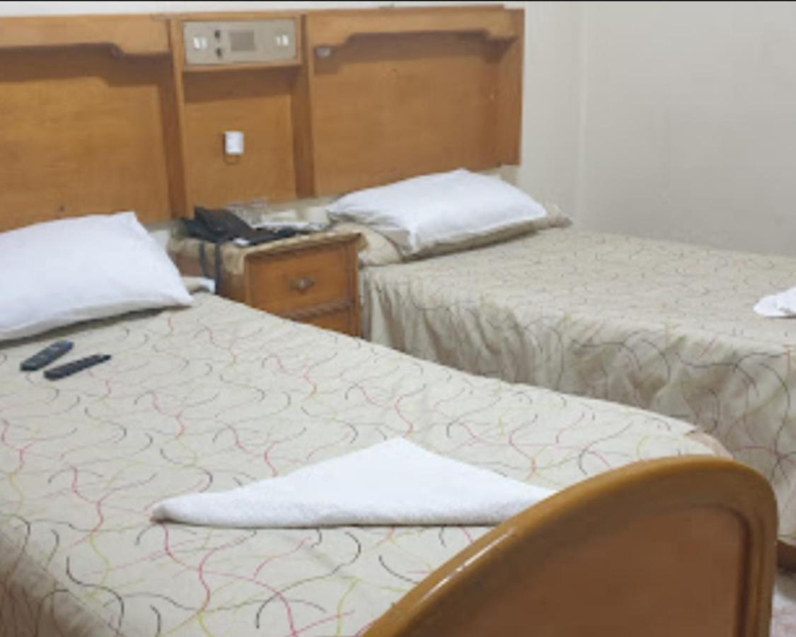 אל מיניה King Akhenaton Hotel מראה חיצוני תמונה