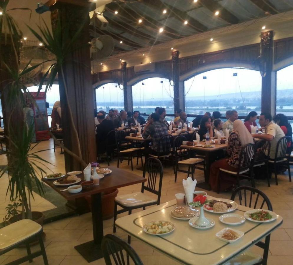 אל מיניה King Akhenaton Hotel מראה חיצוני תמונה