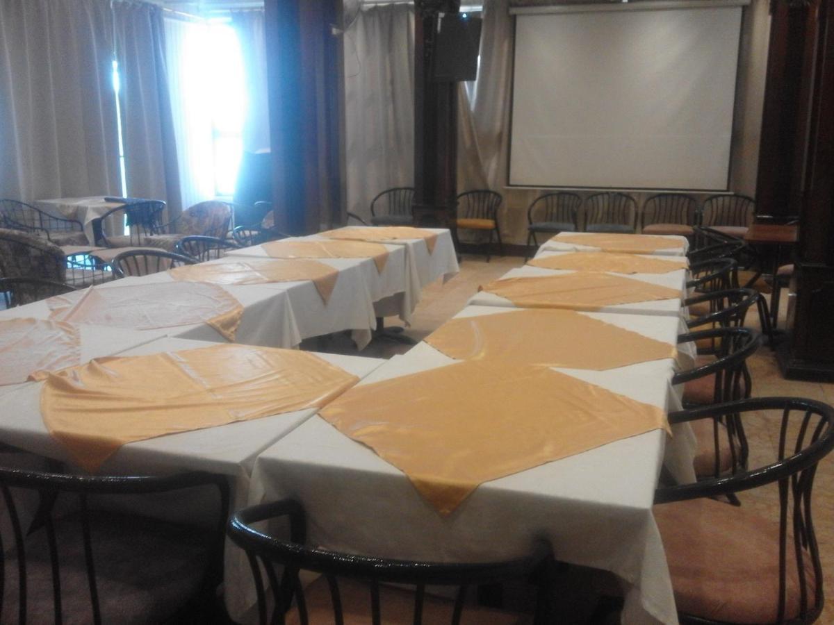 אל מיניה King Akhenaton Hotel מראה חיצוני תמונה